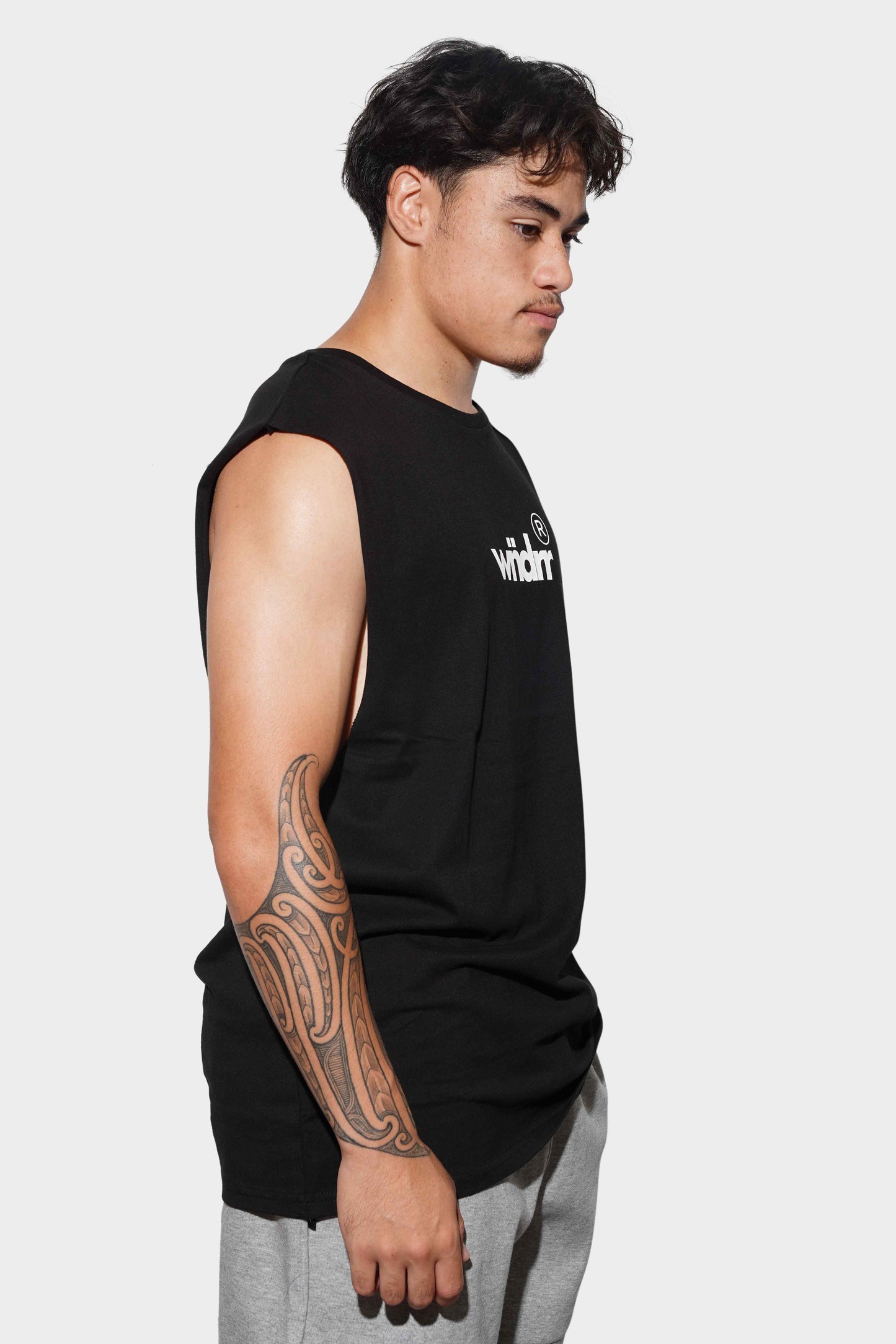 WNDRR Accent Muscle Top Black